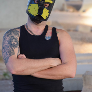 Xtudr - puppy-alic: Hello, I'm a very playful and morbid puppy (omega).
I love playing with my little ball and with anyone who wants to play...