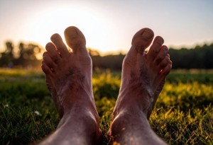 Xtudr - hornymachofeet: 