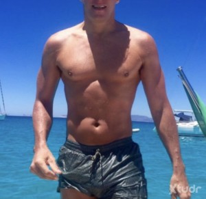 Xtudr - Barna22cm: Masculino atleta XL buscando chicos similares para jugar puerco y más