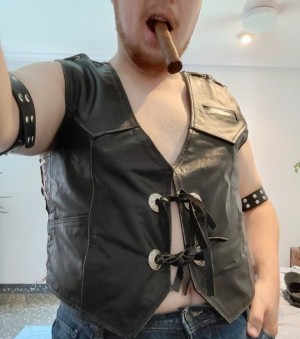 Xtudr - Smokeadictt: Hello! I have a partner but he doesn't participate (in principle)
I'm looking for people to have a cool session with. T...