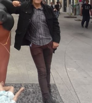 Xtudr - MacSunderland: hola soy un chico de GDL esperando encontrar un amo al cual servir que me tenga paciencia ya que no tengo experiencia...