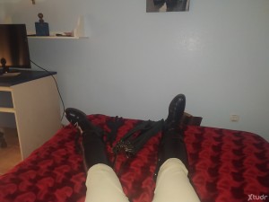 Xtudr - Sti: Versatile, sadomasochist, floggings are welcome, men in leather and boots and riders.... whatever else.....