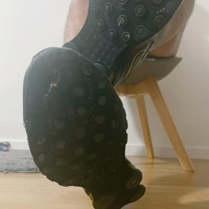Xtudr - sneakermen: Normal uncle, without feather and without bad vibes. Dildo, dark-haired, well-built.