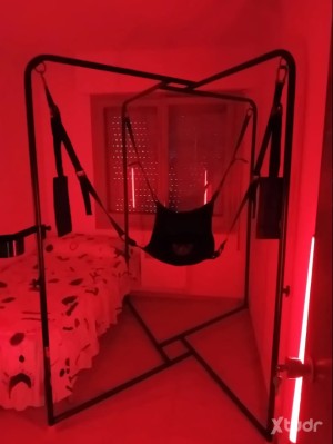 Xtudr - Dd1987and: Soy un tío que hace mucho tiempo que no explora juegos de bdsm y los echa de menos. Tengo un sling muy chulo y cómodo, y ...