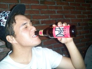 Xtudr - zibarita: Soy atrevido y entron, una persona que nacio para servir y satisfacer a un amo, a un ser superior, verlo como mi autoridad...
