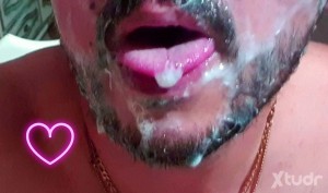 Xtudr - Sediento00: Hello my fantasies deep throat, sucking, spankings, dildos, golden shower and above all cum I like a lot