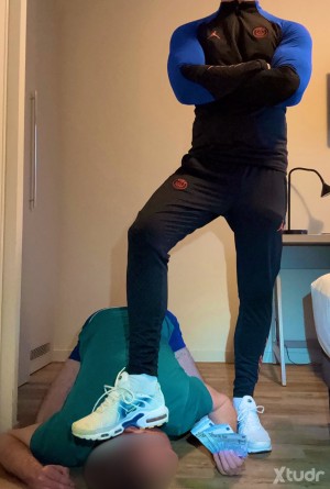 Xtudr - Domi232: Dominant and macho. I like slaves or submissives always at my disposal and to please me. I like to control your life to the...