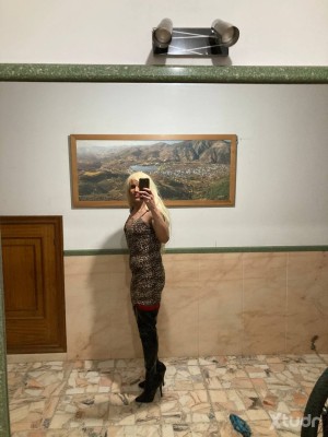 Xtudr - DebborahSumiGal: maricona sumisa y pasiva
buscando macho para que me humille y me abra el culo    