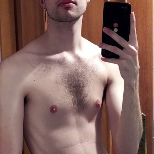 Xtudr - Mike2611: Me va de todo.
Dominación, humillación, y demás.