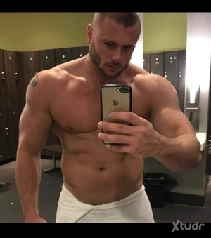 Xtudr - Robpip: Me encanta hacer muchas actividades al aire libre, hago gimnasio mucho.