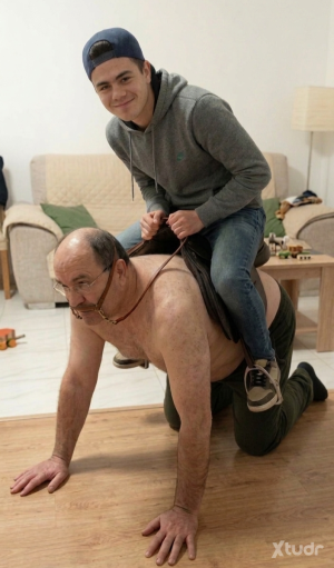 Xtudr - Ponyman: Pony man. 