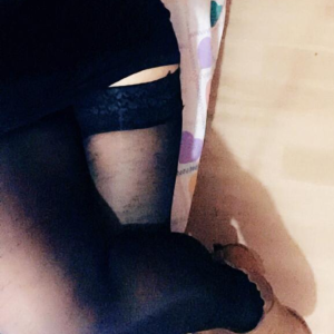 Xtudr - DariJovenSumi: Young boy, inexperienced, serious, educated, respectful and very submissive, physically attractive and eager to meet....