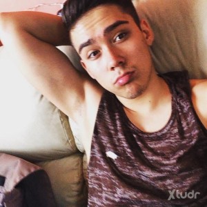 Xtudr - CarlosSlave: Mi filosofía 
Soy sumiso por naturaleza, obediente, sigo ordenes porque soy incapaz de hacer cosas por mi cuenta, no so...