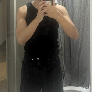 Xtudr - j020307: I belong to a group of dominant men.