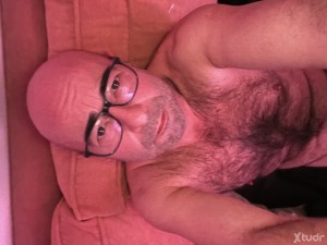 Xtudr - OSETEPASIVO53: pasivo, calvo, con un poquito de pluma, entregado en el sexo, con ganas de aprender más para hacer disfrutar.
Busco u...