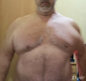 Xtudr - Esclavo52bcn: Esclavo sin Amo y disponible, a solas o grupal. Busco  Amo  duro fijo preferentemente