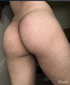Xtudr - PRISONDUDE93: 8 pulgadas de largo y grueso buscando ahora mismo y no más tarde