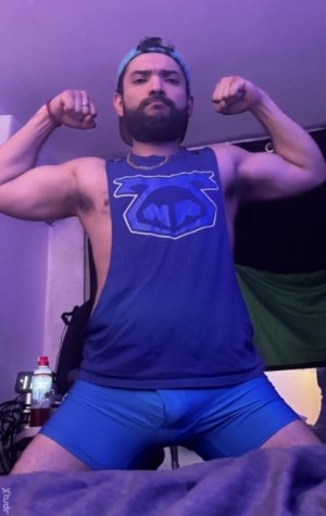 Xtudr - -Rob: Dominant Alpha Top 
Submission Wrestling Enthusiast
Nasty Pig
Smoker
Visit tap.robpins.me  
