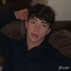 Xtudr - kevinm: Soy un Amo seguro, con autoridad y en control. Establezco el tono, defino los límites y espero respeto sin cuestionar. Si el...