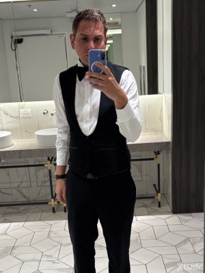 Xtudr - Cuteguy4u: Be over 6f tall