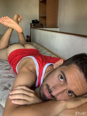 Xtudr - Agussh: Submissive and fetishist
Morbid with smells
Ticklish, very ticklish
Let's talk
