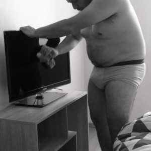 Xtudr - Esclavo_Bestia: I'm a fat and submissive slave, a simple beast of burden; looking to obey and serve a Dominant Master (cyber or real...