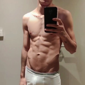 Xtudr - AMO21CM: Top 21cm available 24/7, looking for a fixed and solvent submissive. Financial domination, cash. I'm not looking for a youn...