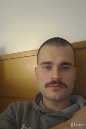 Xtudr - DomXL32: Hombre masc y XL en busca de puta que pueda usar. 
Desde modificar tu look, hasta ostiarte, lapos, meos y compartirte con c...