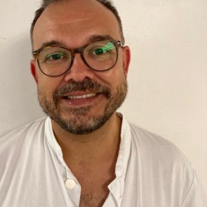 Xtudr - cabron38: I'm looking for a submissive male slut with a desire to spend hours on their knees to be used by a bastard who wears a joc...