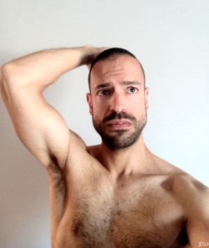 Xtudr - SumisoXAmo: Sumiso buscando Amo fijo +40 años