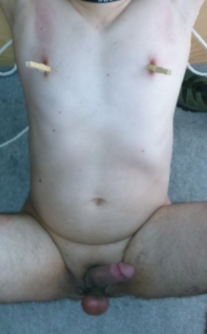 Xtudr - Bayleys: Busco a un Amo real. Real, cualificado de muchas maneras diferentes. Ansío sumisión, y también soy un masoquista, CBT, y má...