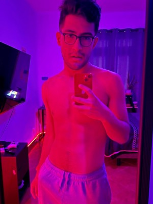 Xtudr - SlutMaster: I'm switching into new kinks and experimentation. 
Paypal link remains the same: paypal.me/antoniobuenodiaz