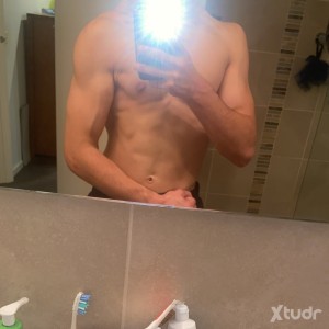 Xtudr - Liam_FUS: Buscando padrinos azucarados o personas que me malcríen