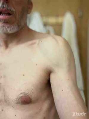 Xtudr - tragonsumisovlc: Tragón sumiso en busca de grupo de machos activos maduros (de 50 para arriba) para sexo en grupo donde me follen en...