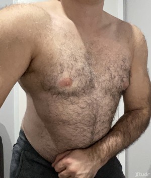 Xtudr - jt69: Say hi. Here to chat, flirt, and maybe more. 