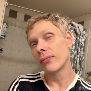 Xtudr - sexyblueeye: 