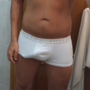 Xtudr - carlos86: Soy un amo que busca esclavos jóvenes  sumisos que se dejen follar x quien yo ordene 