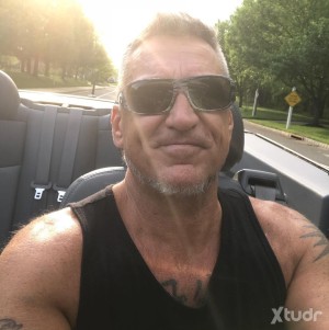 Xtudr - BigEric101: Friendship and more

