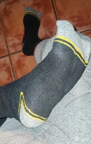 Xtudr - PIGFOOT: Buscando cerdos sumiso que disfruten oliendo y lamiendo mi ropa currada sudada y sucia. Entrega en mano cerca de Tarancón (...