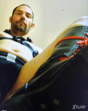 Xtudr - MasterThor^Txas^: Hello, my name is Manuel and I'm from Mazarron, I'm 51 years old and I'm a submissive. I have my own dungeon and a...