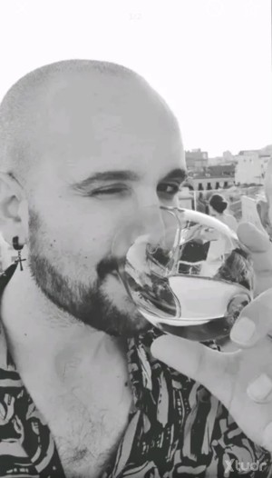 Xtudr - SumMamon8: Mamon sumiso, me encantan los machos cerdos y superiores, si son peludos un plus
No desodorantes porfa🤤
No me va penetrac...