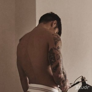 Xtudr - HouseBoy: 