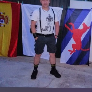 Xtudr - sumis88: Submissive looking for dominant man with big penis and boots.