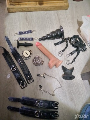Xtudr - domador25: I'm an experienced dominant man, with a place or your place depending on what we agree on. If you have a blank profile an...