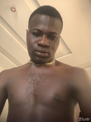 Xtudr - Maitreblack: Maitreblack is looking for a submissive slave for long term.