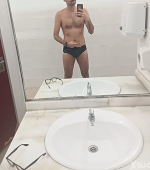 Xtudr - Guarrejar: New to this. Interested in trying new things, BDSM, bondage, submissive...
