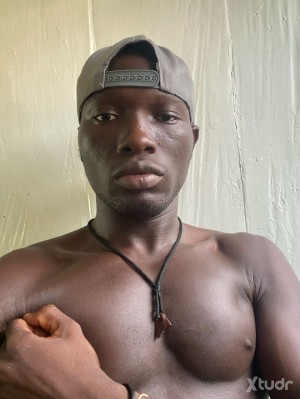 Xtudr - yountop9:  I am looking for slave ❤️