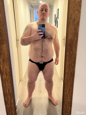 Xtudr - escl86: I can translate the given text for you.
The translation is: 
Looking for
Humiliation
Bondage
Forced chastity
Physical punish...