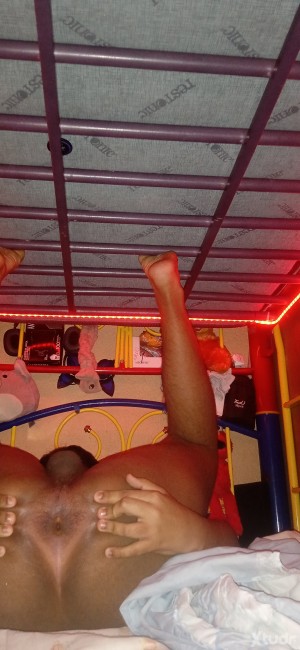 Xtudr - Cutefox: Hola soy un gordito sumiso y pasivo que quiere un papi o madurito que sea mi sugar soy muy complaciente pueden pedirme lo q...