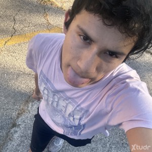 Xtudr - DaddysBoi: Looking to please. P4P. Let me help with your kink